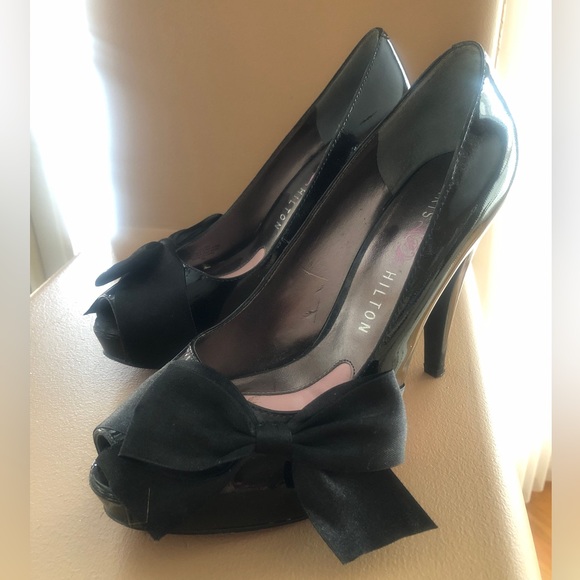Paris Hilton Black Patent Pink Bottom Stilettos 8M - Picture 3 of 5